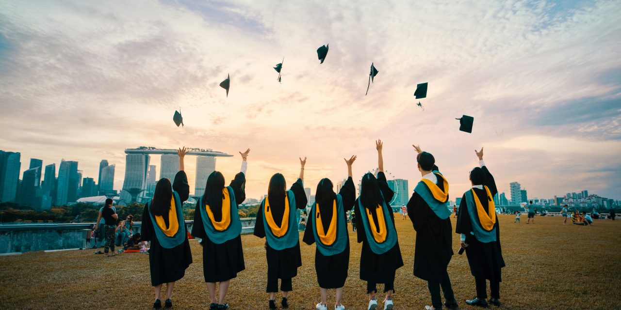 DRAWING NEW MAPS OF HOPE – Накреслити нові мапи надії