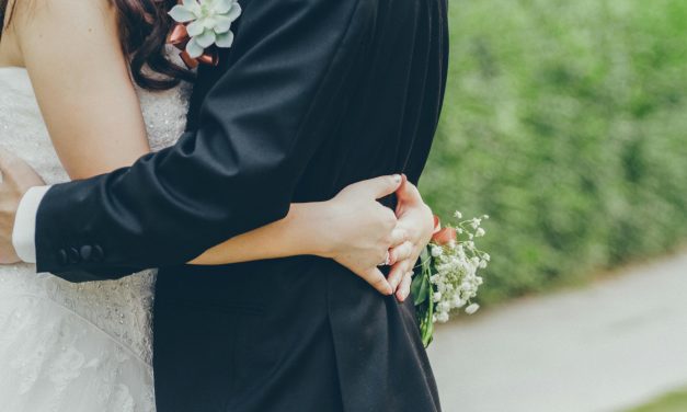 UNA CARO – Одне тіло